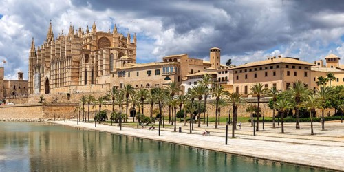 Cathedral Church Catedral de Palma de Majorca La Seu Panorama in Palma de Majorca, Spain