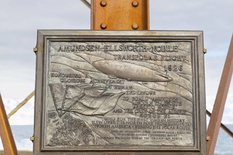 Amundsen-Ellsworth-Nobile, commemorative plaque on the mast for airship, Ny-Alesund, Spitsbergen,