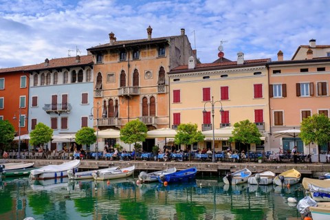 Houses at the harbour, Porto Vecchio, Lake Garda, Desenzano del Garda, Lombardy, Province of