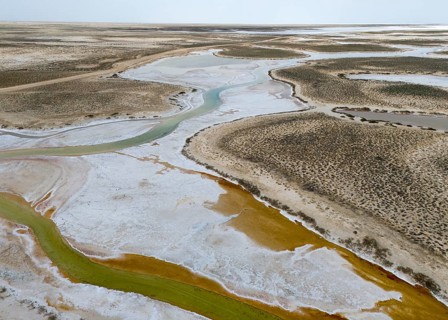 Aerial view of a barren desert landscape with salt lakes and dry river, aerial view, salt lake, Tuz