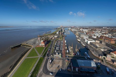 Havenwelten, Neuer Hafen, Kaiserhafen, Containerhafen, Weser, view from the observation deck of the