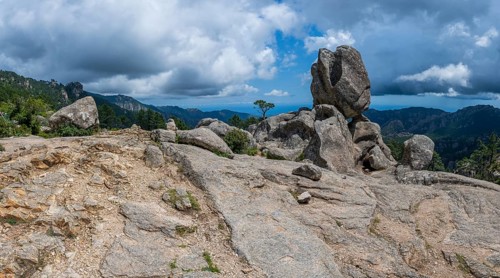 Hiking trail to the Cascade de Piscia di Gallo waterfall, Piscia di Ghjaddu, Alta Rocca, Corsica,