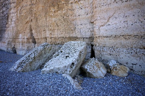 Close-up, rocks, pebble beach, Étretat, sea, cliff, cliffs, chalk cliffs, alabaster coast, La Côte
