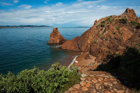 Picturesque coast and red rocks, Pointe de l'Aiguille, Théoule-sur-Mer, Massif de l'Esterel,