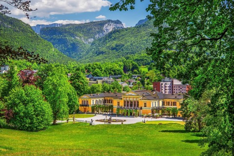 Imperial park with imperial villa in spring, Bad Ischl, Trauntal, Salzkammergut, Upper Austria,