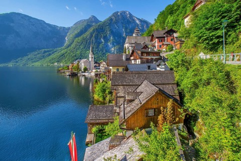 Panoramic view of the village on the steep bank, Hallstatt, Lake Hallstatt, UNESCO World Heritage