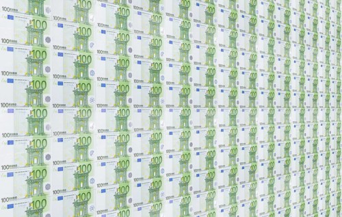 100 euro banknotes, 100 euros