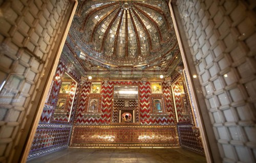 Hall of Mirrors in the City Palace Museum, City Palace, Udaipur, Rajasthan, India