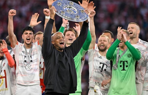 FC Bayern Munich FCB celebrates 34th championship title, championship celebration, championship