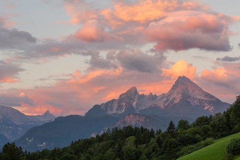 Sunrise with alpenglow near Maria Gern with a view of the Watzmann