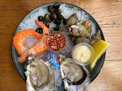 Small seafood platter, assiette de fruit de mer, prawns, oysters, bulots, whelks, bigorneaux, large