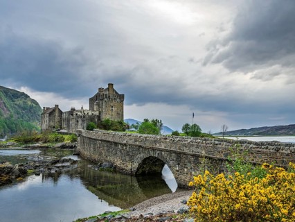 Eilean Donan Castle, Loch Duich, Isle of Skye, Highlands, Scotland, UK