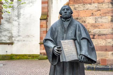 Martin Luther memorial on the Stiftsplatz in Landau in der Pfalz, Rhineland-Palatinate, Germany