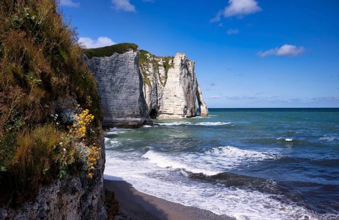 Rock arch Falaise or Porte d'Aval, Étretat, sea, steep coast, cliffs, chalk cliffs, alabaster