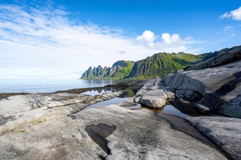 Tidal pools, rocky coast of Tungeneset, Devil's Teeth, Devil's Teeth, Okshornan, Ersfjorden, Senja