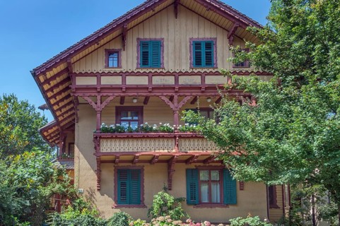 Ochre yellow wooden barrel, Villa Auf der Flur with large balcony around 1900, Dornbirn,