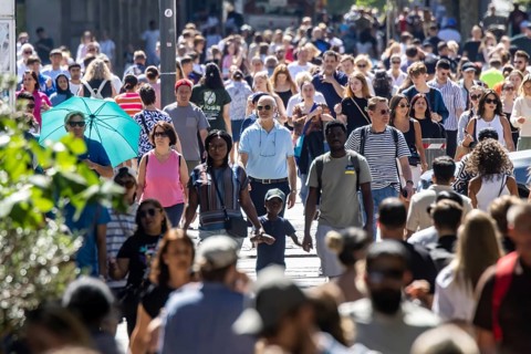 In the sunshine, many people stroll through Stuttgart's Königstraße pedestrian zone. Stuttgart,