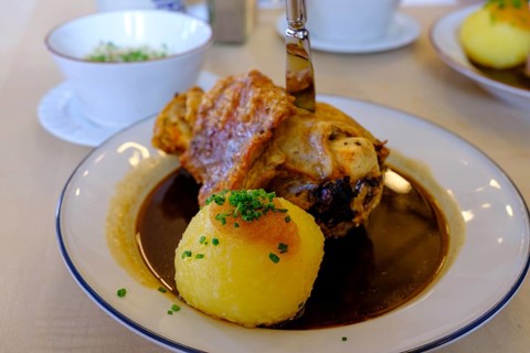 Pork knuckle, with dumpling, Food, Gasthof Herzog Maximilian, Gmund am Tegernsee, Upper Bavaria,