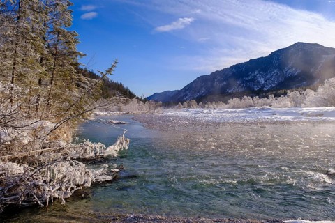 Winter on the young Isar between Wallgau and Vorderriss, Tölzer Land, Upper Bavaria, Bavaria,