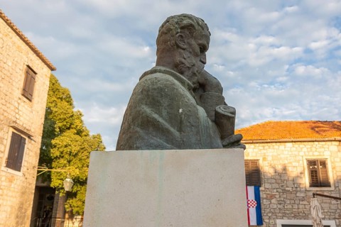 Monument to Petar Hektorovic, Starigrad, island of Hvar, Dalmatia, Croatia