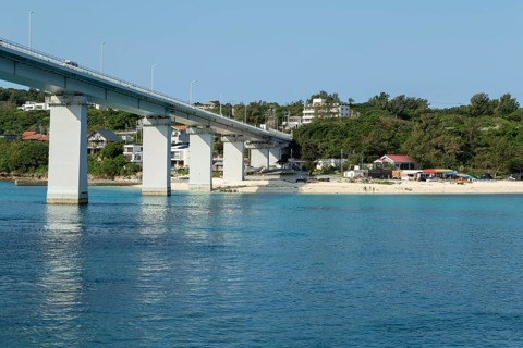 Architecture, Sesoko Bridge and Anchi-hama Beach, sandy beach of Sesoko-jima, Sesoko Island,