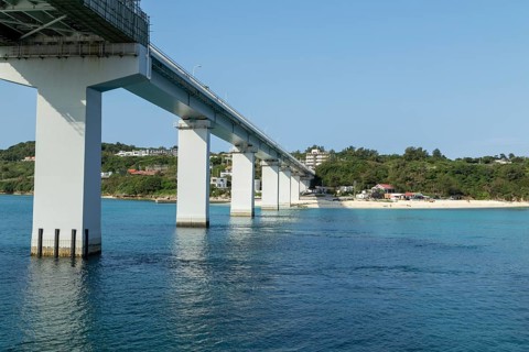 Architecture, Sesoko Bridge and Anchi-hama Beach, sandy beach of Sesoko-jima, Sesoko Island,