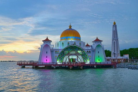 Malacca Straits or Selat Mosque at sunset, Malacca, Malaysia