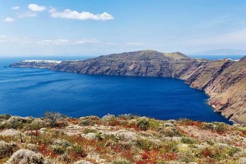 View of the cliffs, hiking trail from Fira to Oia, Thira, Santorini, Cyclades, Greece