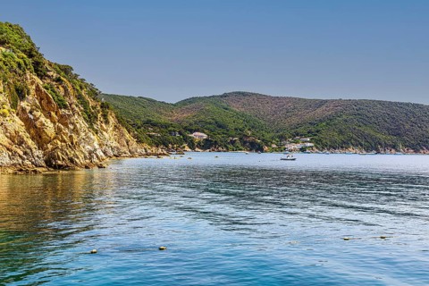 Rocky cliffs in the Golfo di Viticcio, Elba Island, Tuscan Archipelago National Park, Tuscany,