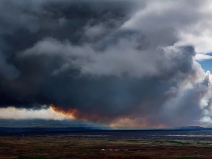Volcano, volcanic eruption, ash cloud, aerial view, Sundhnúkur crater chain, July 2025, Reykjanes