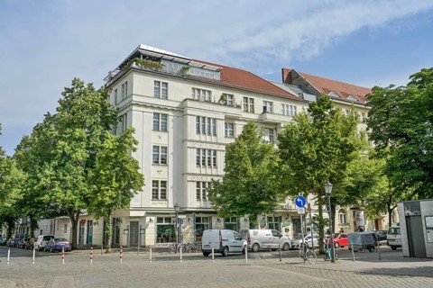 Old building, Richardplatz, Böhmisches Viertel, Neukölln, Berlin, Germany