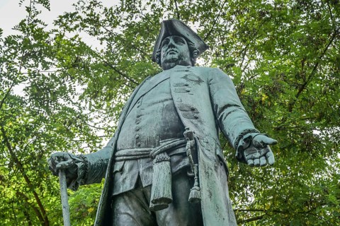 Monument to King Friedrich Wilhelm I, Kirchgasse, Bohemian Quarter, Neukölln, Berlin, Germany