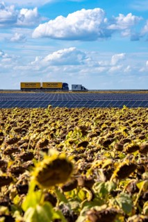 86, 5 MW peak ground-mounted photovoltaic systems, by RWE, with over 141, 000 solar modules, on a