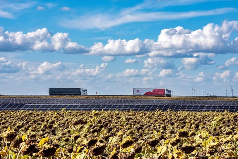86, 5 MW peak ground-mounted photovoltaic systems, by RWE, with over 141, 000 solar modules, on a