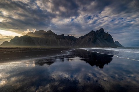 Mountains, mountain range, beach, sea, waves, surf, reflection, clouds, evening light, coast,