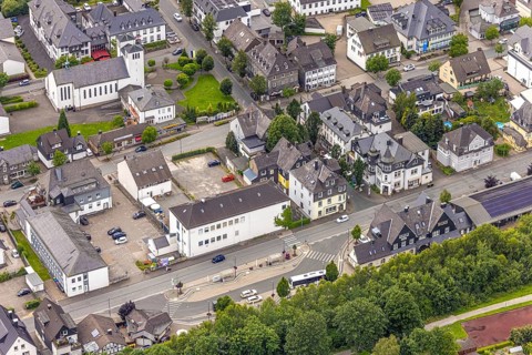 Aerial view, St. Marien Kirche und Wohngebiet an der Poststraße Bundesstraße B480, residential area