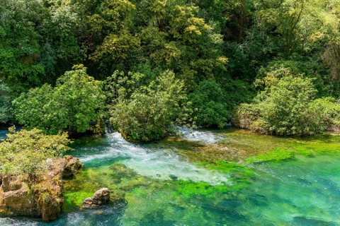 Scenery around the Fontaine-de-Vaucluse, a commune near a same named spring in the southeastern