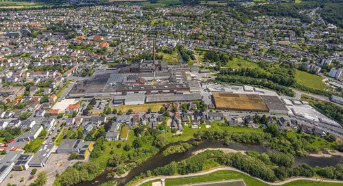 Aerial view, Reno de Medici plant for cardboard products on the river Ruhr, RDM Group, residential