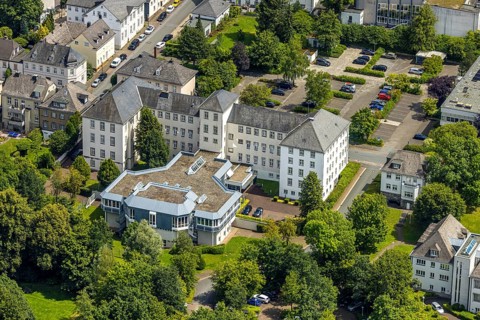 Aerial view, Arnsberg district court, authority at Eichholzstraße, car park and green trees,