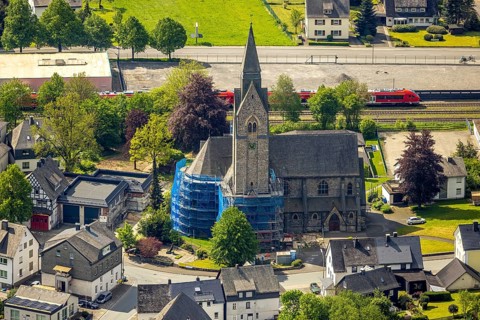 Aerial view, cat. Church of St. Anna, partial covering and scaffolding due to renovation work,