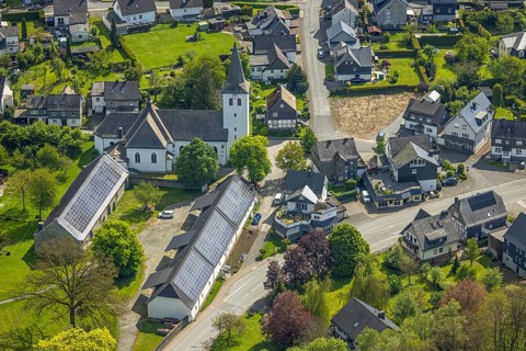 Aerial view, village centre, St. Joseph's Catholic Church, Kumm rin - Die Hofschänke with solar