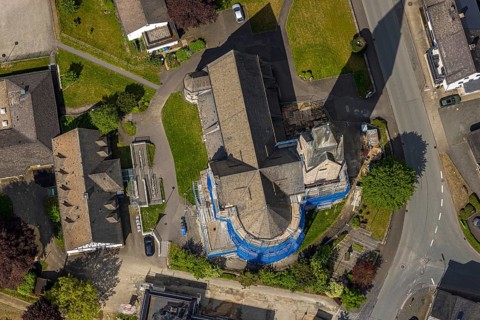 Aerial view, cat. Church of St. Anna, partial covering and scaffolding due to renovation work,