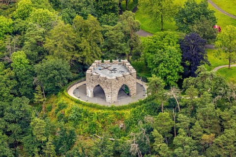 Aerial view, Steinchen memorial in the spa gardens, memorial for war victims, Bad Laasphe,
