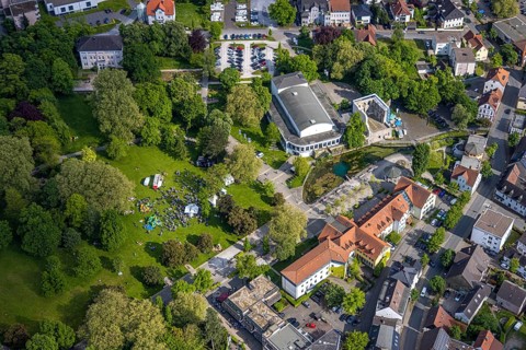 Aerial view, Congress Centre Bad Lippspringe, Arminius Park with castle ruins and river Lippequelle
