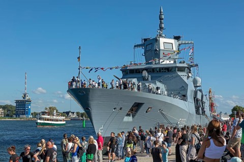 Frigate North Rhine-Westphalia, boat, visitors, Hanse-Sail, Warnemünde, Rostock,