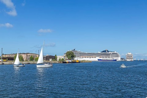 Cruise ships MSC Poesia and Aida mar in the harbour, sailing boats, Hanse-Sail, Unterwarnow,