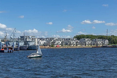 Boats of the German Navy, residential area on the eastern bank of the Unterwarnow, sailing boat,