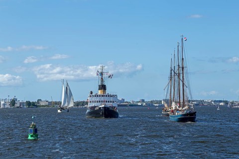 Steam icebreaker Stettin, sailing ships, Unterwarnow, Hanse-Sail, Rostock, Mecklenburg-Vorpommern,