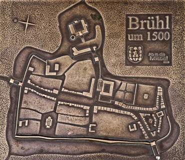 Relief of the historic town around 1500, fortification, rampart, moat, late Middle Ages, church,