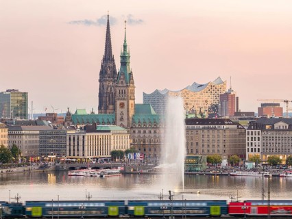 Aerial view of the Inner Alster with Kennedy Bridge, Alster Fountain, Jungfernstieg, City Hall and